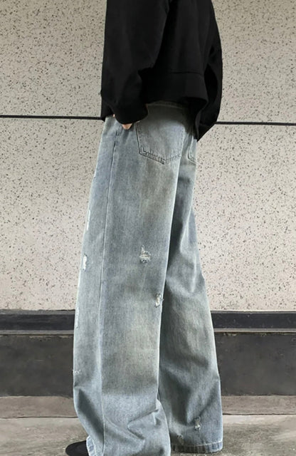 Distressed Wide-Leg Light Wash Jeans – Relaxed Streetwear Denim